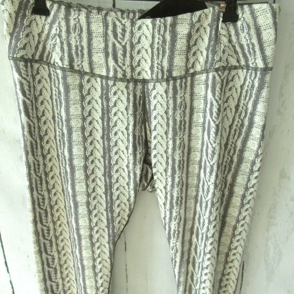 New Calia Carrie Underwood Tight Fit Leggings L Large Gray Cable Print - Picture 3 of 9